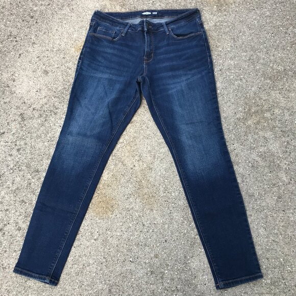 Old Navy Rockstar Super Skinny Jeans - Picture 1 of 8